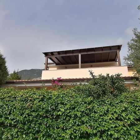 Casa Vacanze Villa Rosa カーラゴノネ エクステリア 写真